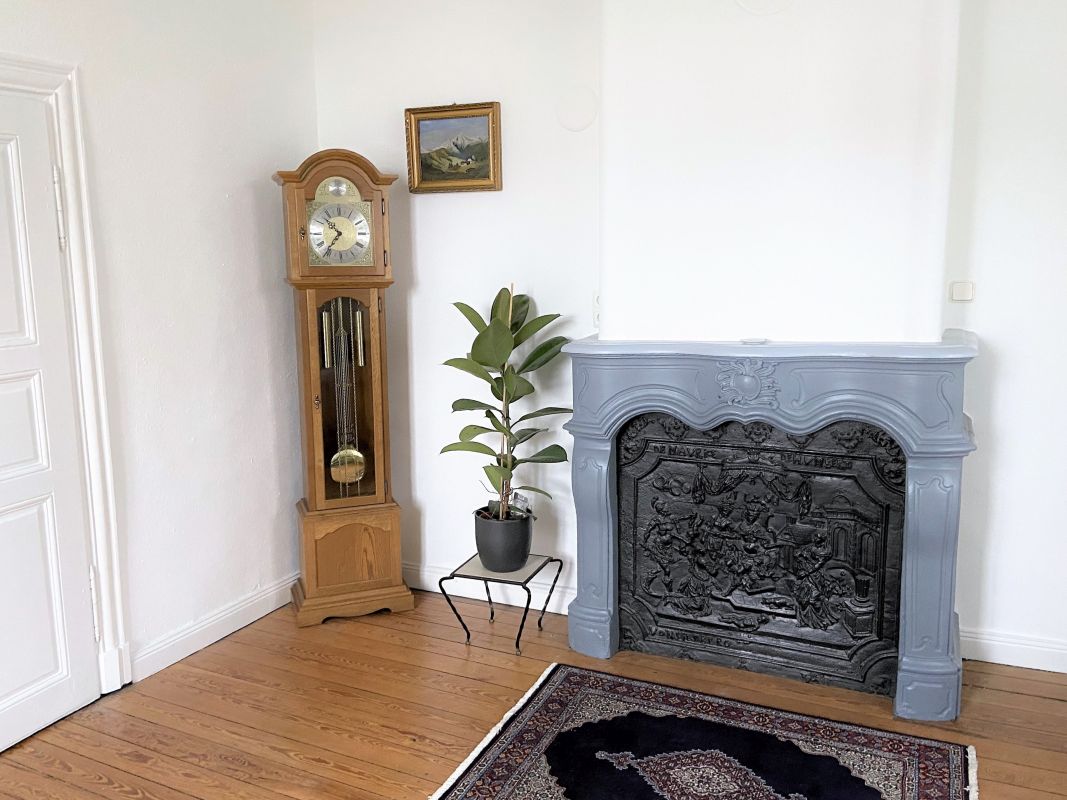 Fireplace of Apartment de Maurice